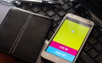 Snapchat 应用或将推出自己的智能眼镜