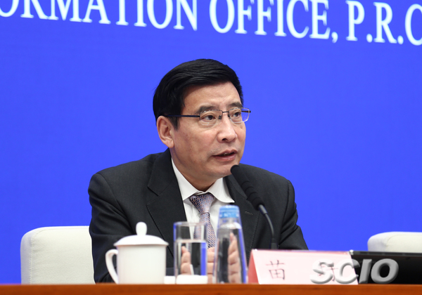 工业和信息化部部长苗圩_large.jpg
