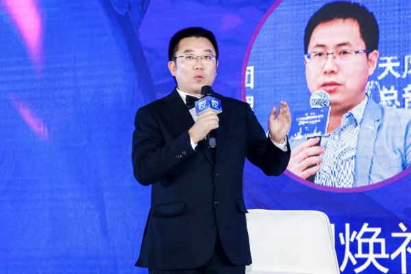 杨波