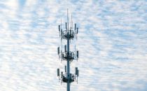 广东电信携手联通开通全国首个共建共享低频5G基站